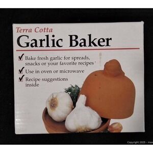 The‎ Garlic Baker Terracota Clay